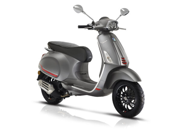 Vespa_Sprint_S_Grigio-opaco_new_2018_3-4AntDX_bianco-scaled